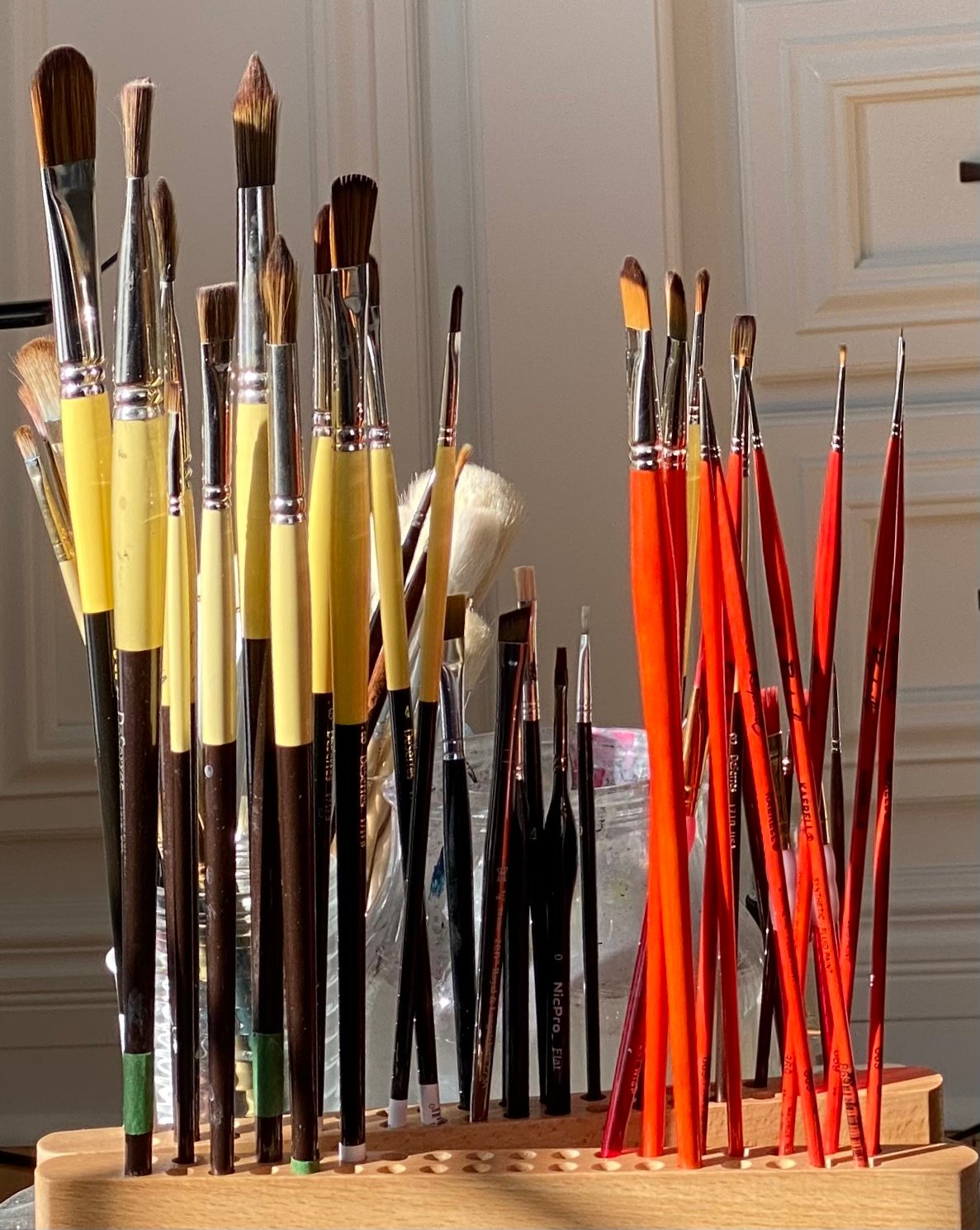 Pinceaux de l'atelier de Lyne Meloche